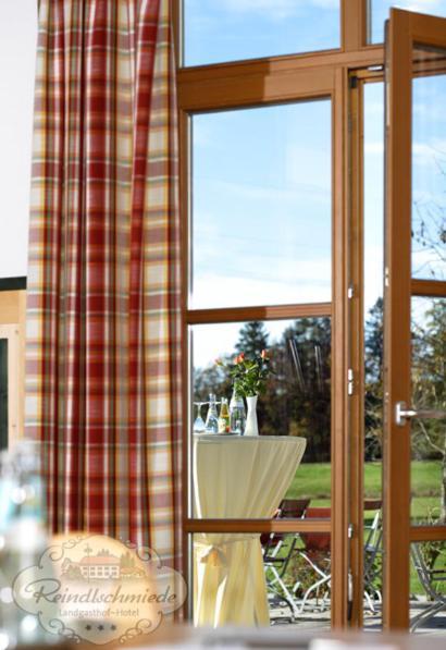 Landgasthof - Hotel Reindlschmiede バート・ハイルブロン エクステリア 写真